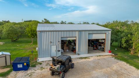 11089 Alternate 90 Seguin TX 78155