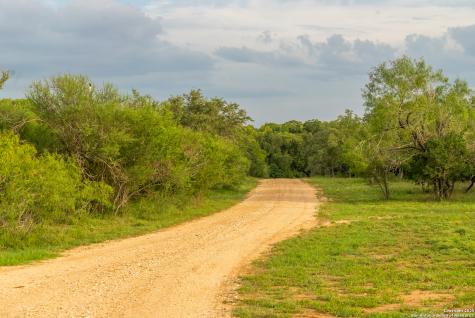 11089 Alternate 90 Seguin TX 78155