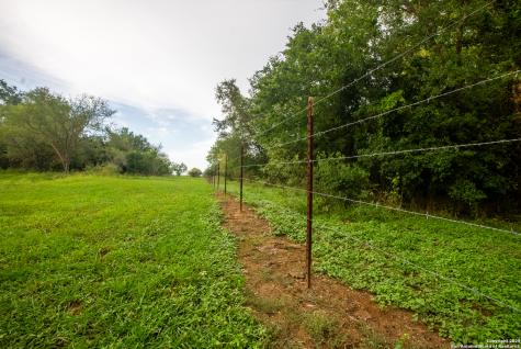 11089 Alternate 90 Seguin TX 78155