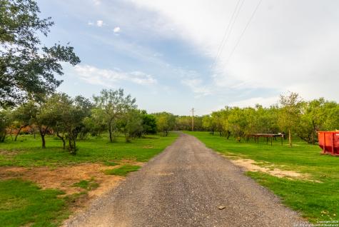 11089 Alternate 90 Seguin TX 78155
