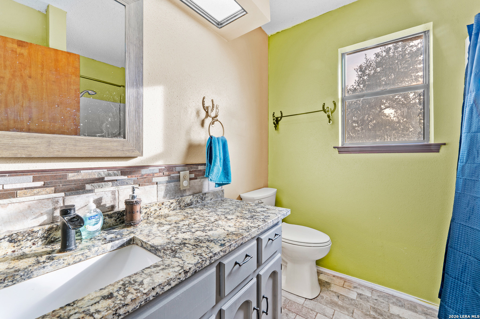 561 Barth Poteet TX 78065