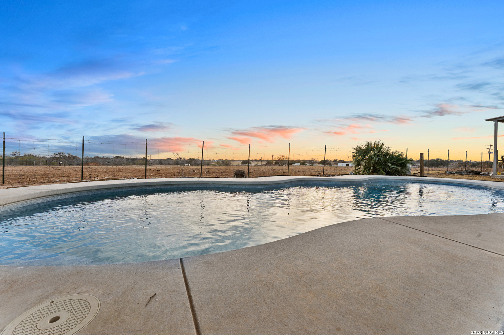 561 Barth Poteet TX 78065