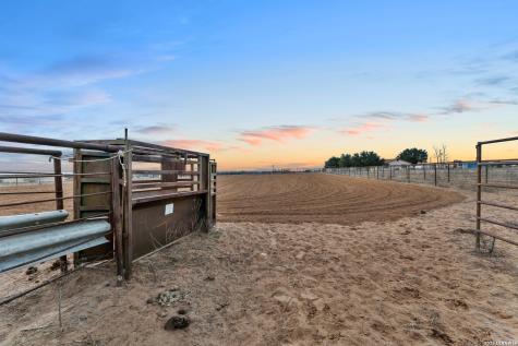 561 Barth Poteet TX 78065