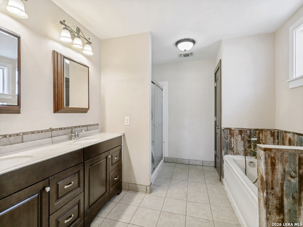 10945 Dillon Road Atascosa TX 78002