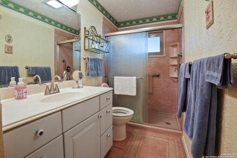 4555 S Ogden Poteet TX 78065