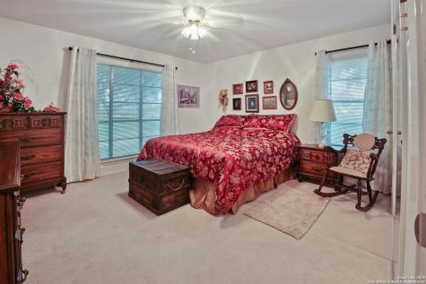4555 S Ogden Poteet TX 78065
