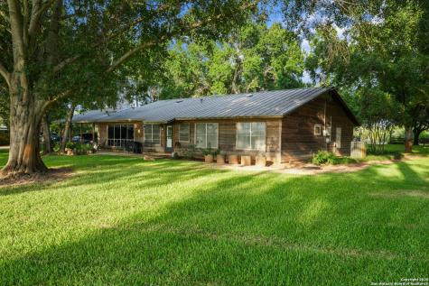 4555 S Ogden Poteet TX 78065