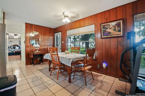 4555 S Ogden Poteet TX 78065