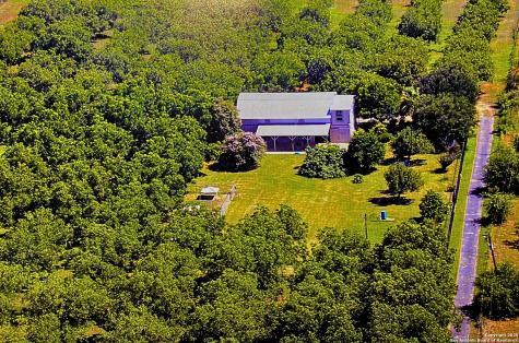 6 Collins Hill Road Lytle TX 78052