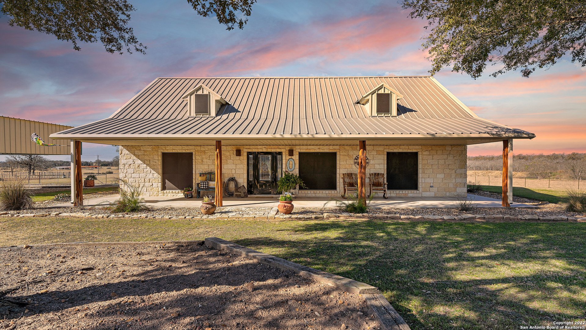 68 County Road 436 Harwood TX 78632