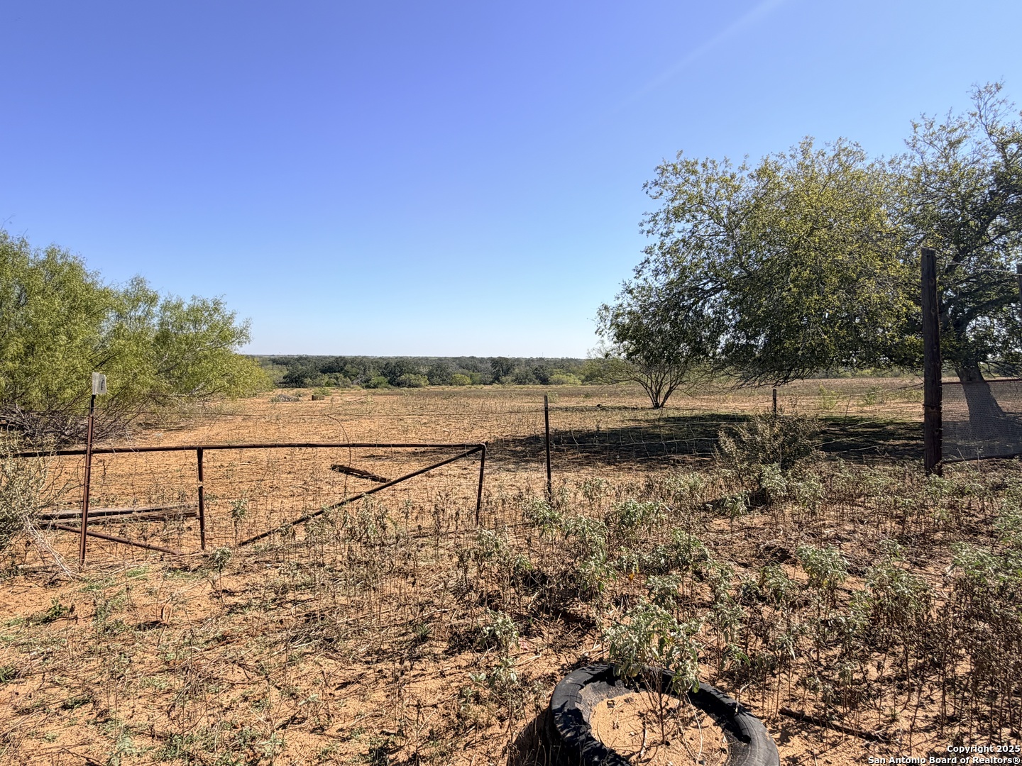2880 2nd Pleasanton TX 78064