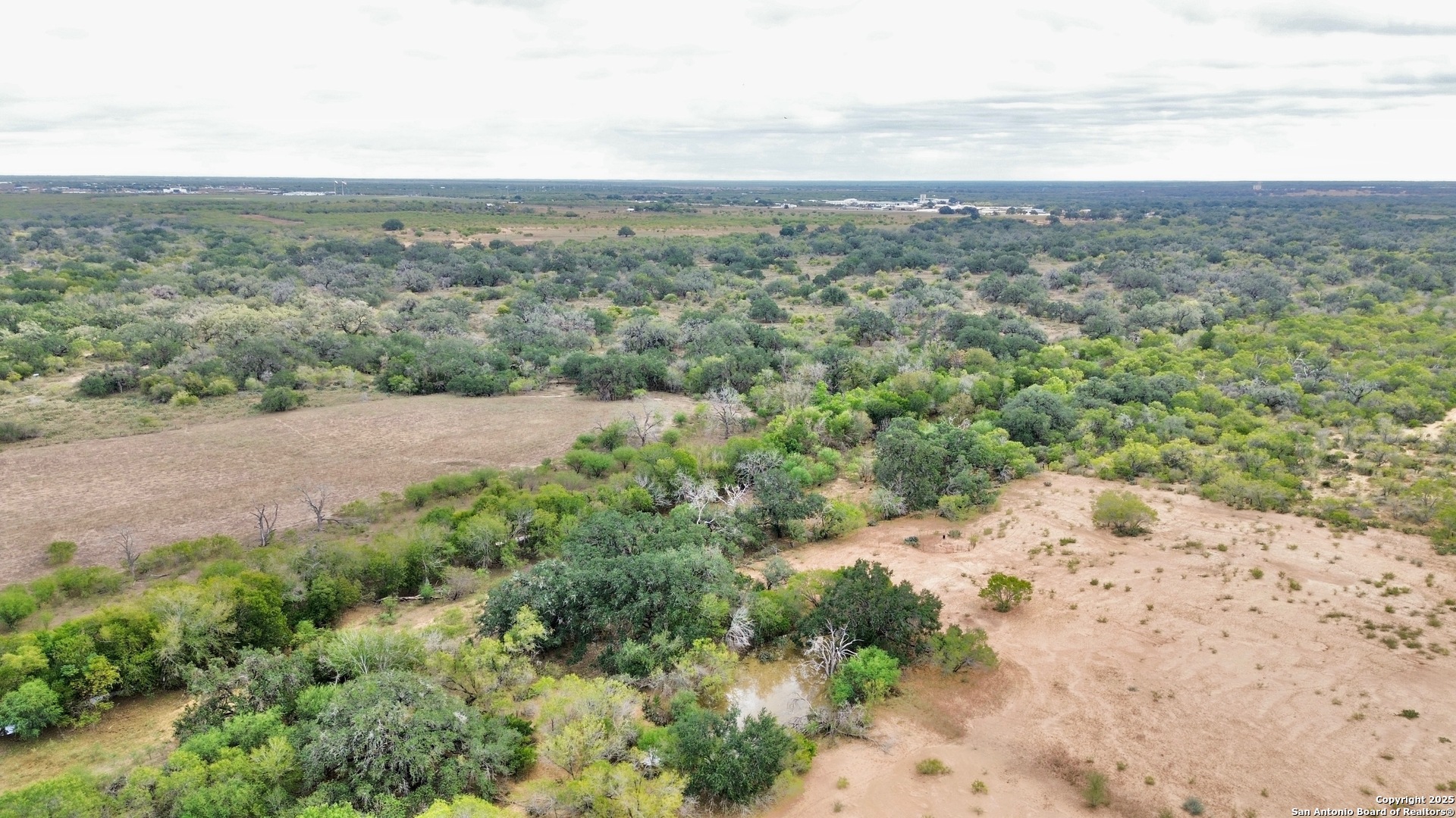 2880 2nd Pleasanton TX 78064