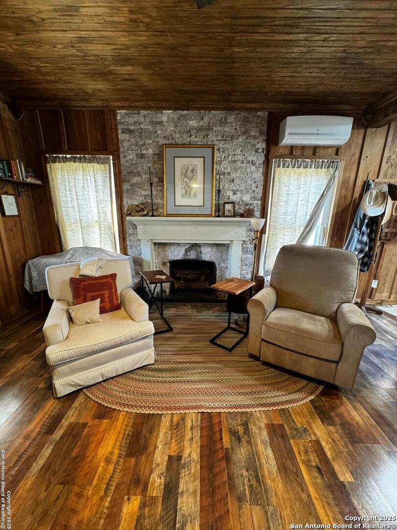 3111 Kc 270 Junction TX 76849