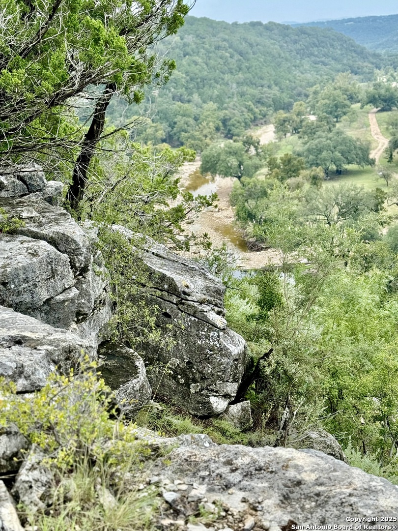 3111 Kc 270 Junction TX 76849