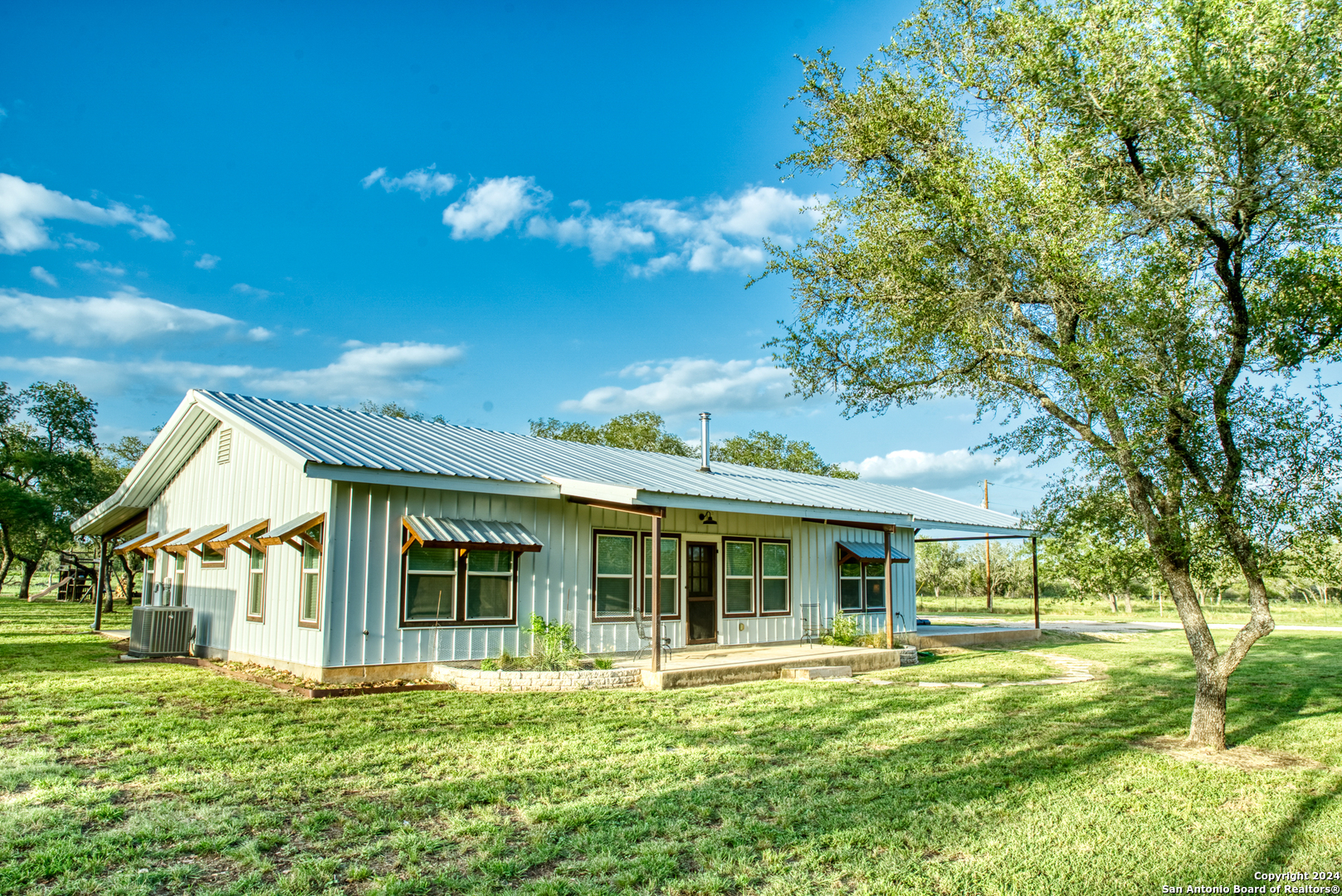 623 Fm 1796 Utopia TX 78884