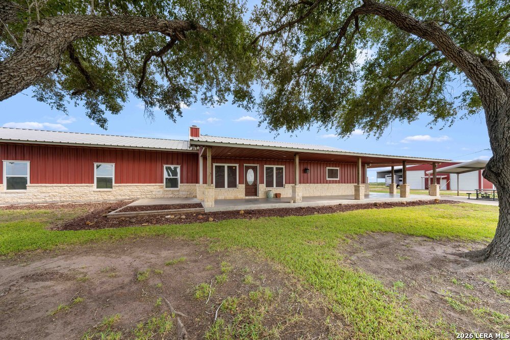 2888 County Road 136 Kenedy TX 78119