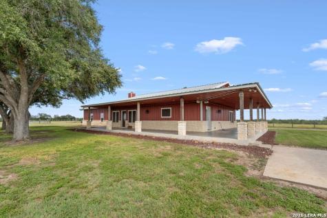 2888 County Road 136 Kenedy TX 78119