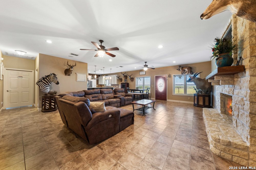 2888 County Road 136 Kenedy TX 78119