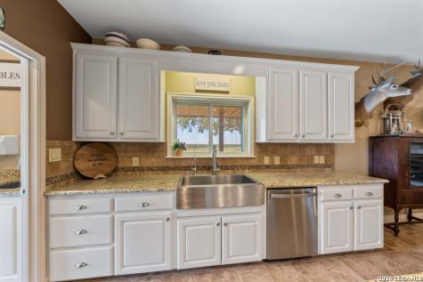 2888 County Road 136 Kenedy TX 78119