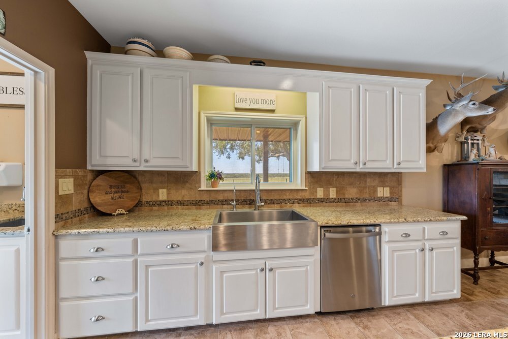 2888 County Road 136 Kenedy TX 78119