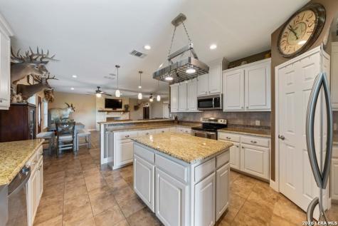 2888 County Road 136 Kenedy TX 78119