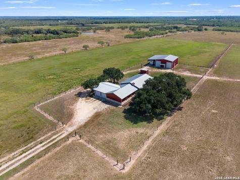 2888 County Road 136 Kenedy TX 78119
