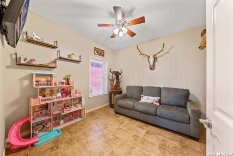 2888 County Road 136 Kenedy TX 78119