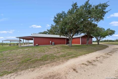2888 County Road 136 Kenedy TX 78119