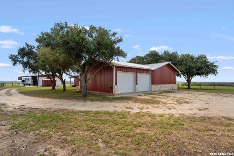 2888 County Road 136 Kenedy TX 78119