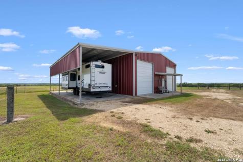 2888 County Road 136 Kenedy TX 78119
