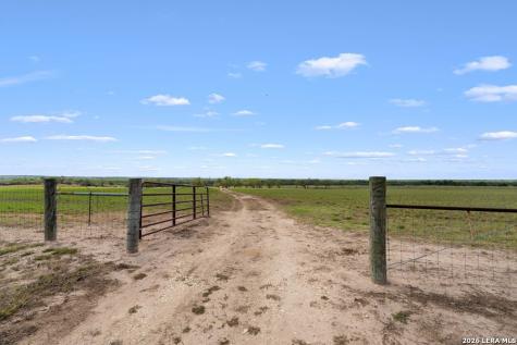 2888 County Road 136 Kenedy TX 78119