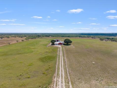 2888 County Road 136 Kenedy TX 78119
