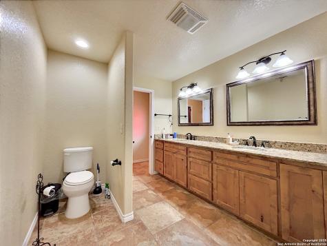 3389 Fm 888 Beeville TX 78102