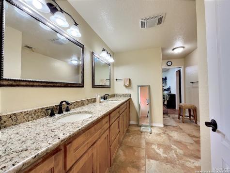 3389 Fm 888 Beeville TX 78102