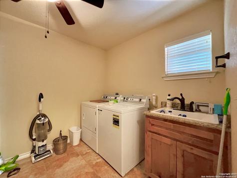 3389 Fm 888 Beeville TX 78102