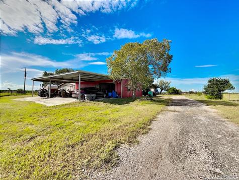 3389 Fm 888 Beeville TX 78102
