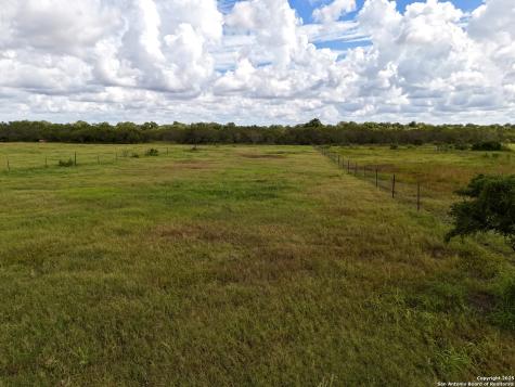 3389 Fm 888 Beeville TX 78102