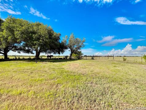 3389 Fm 888 Beeville TX 78102