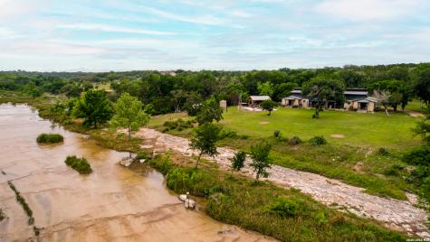 196 B Rock Bottom Road Hunt TX 78024
