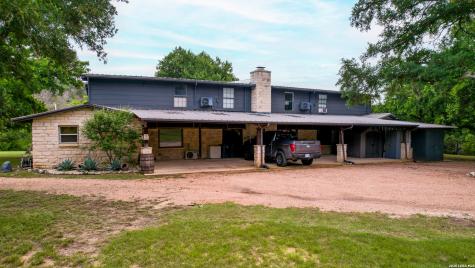 196 B Rock Bottom Road Hunt TX 78024