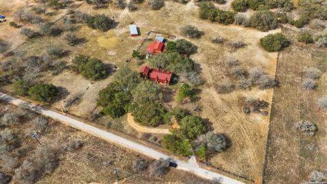 1240 County Road 324 Adkins TX 78101