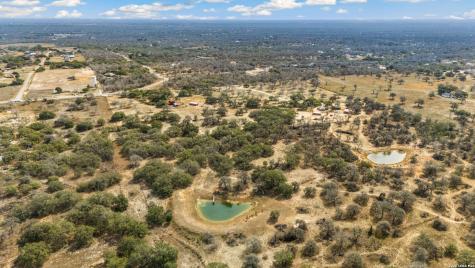 1240 County Road 324 Adkins TX 78101
