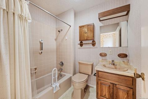 1240 County Road 324 Adkins TX 78101