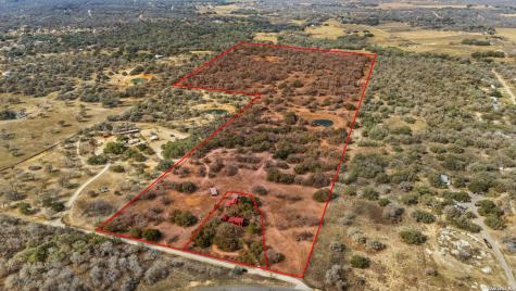 1240 County Road 324 Adkins TX 78101