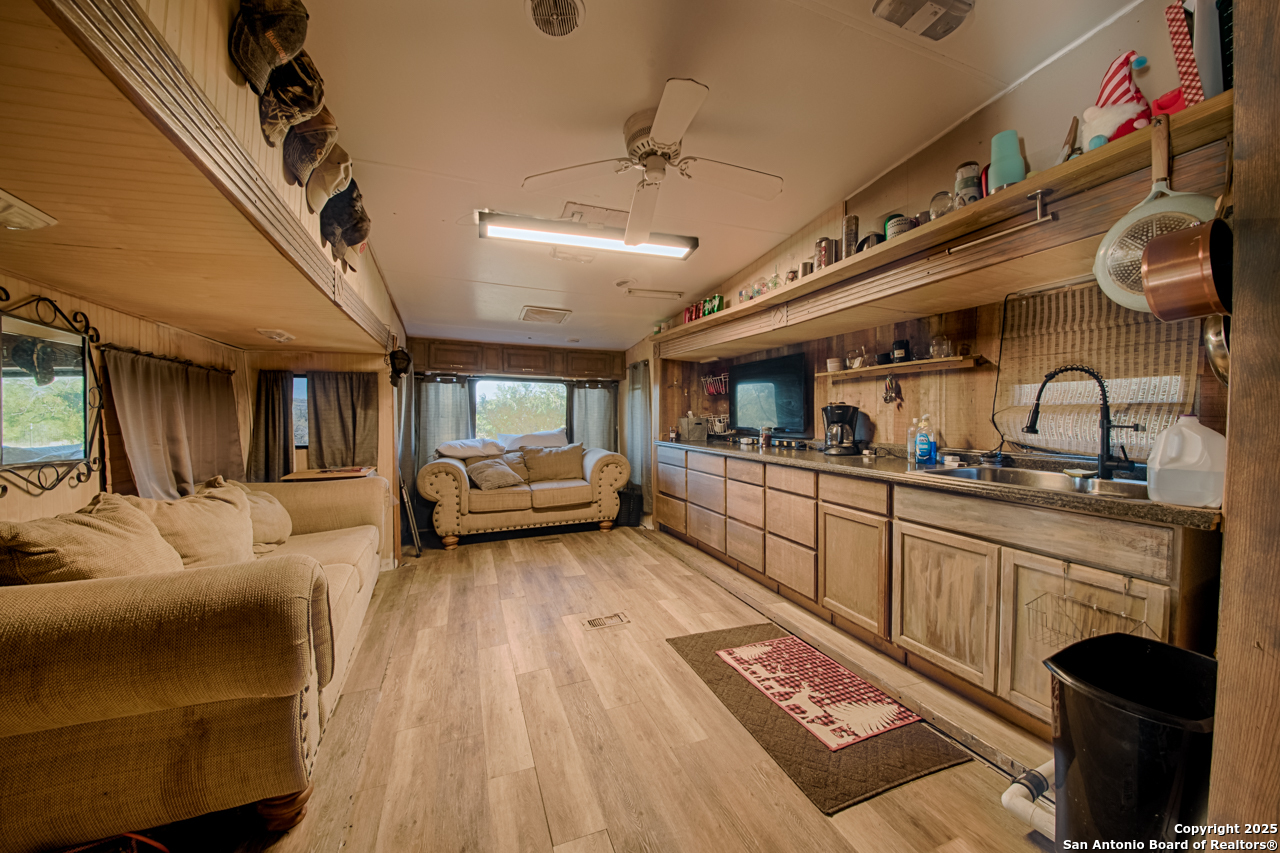 2205 Sd 45700 Rocksprings TX 78880