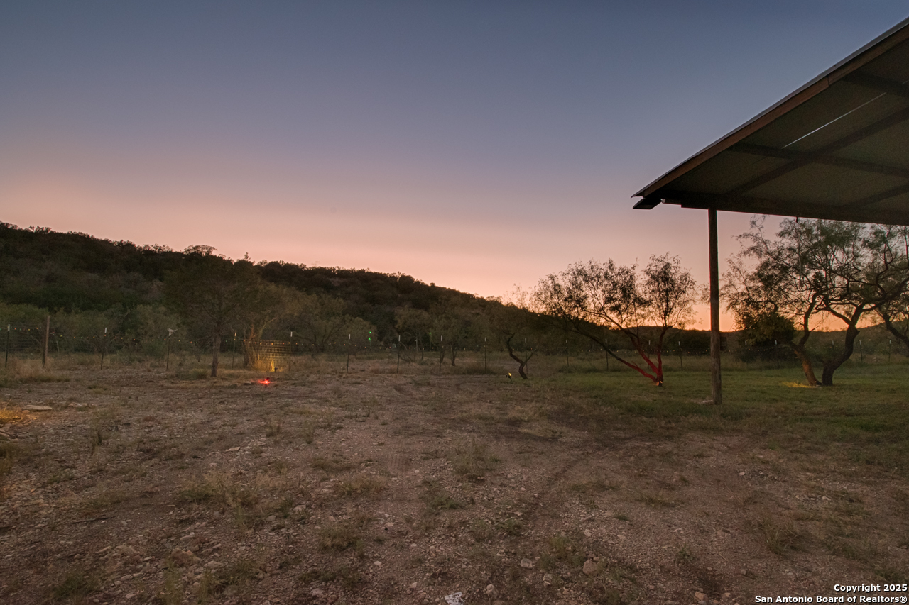 2205 Sd 45700 Rocksprings TX 78880