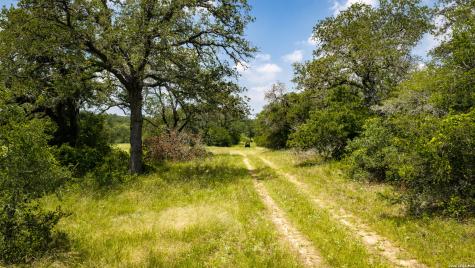 275 Fm 1104 Kingsbury TX 78638