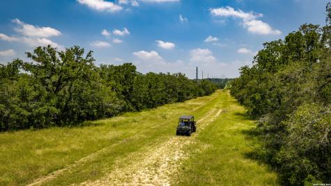 275 Fm 1104 Kingsbury TX 78638