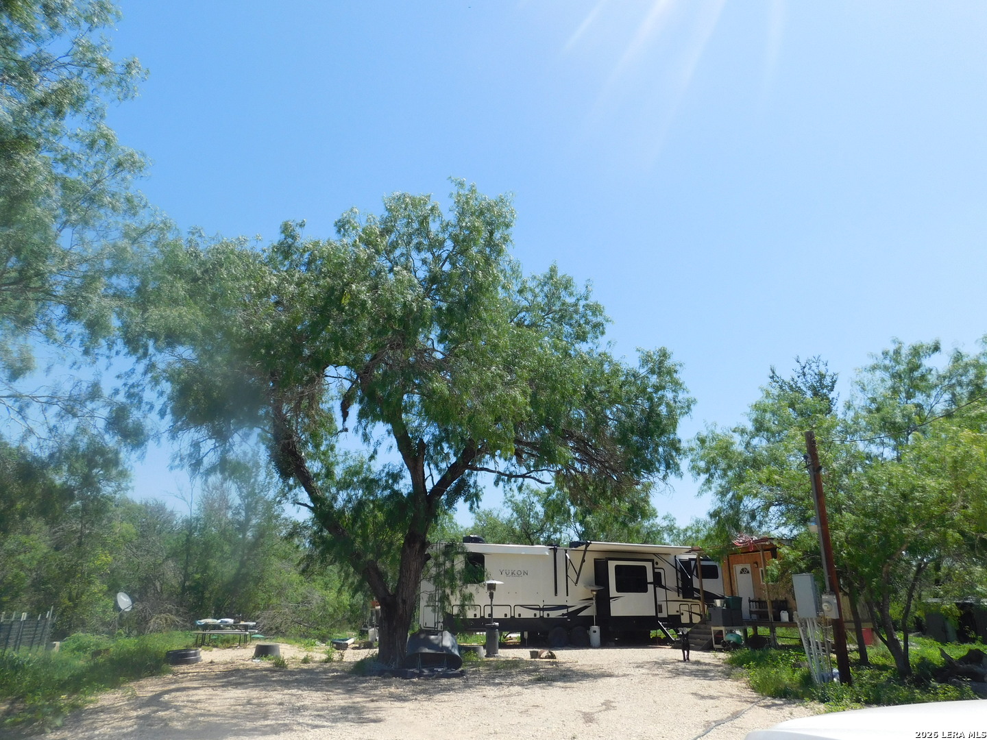 1590 Mccauley Road Floresville TX 78114