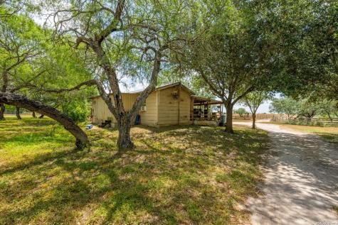 2347 Frontier 5 Freer TX 78357
